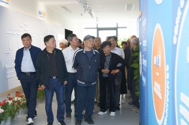 平湖市社经室老干部一行赴以诚为本赢在诚信9001调研