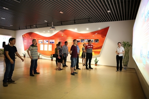 中法集团领导来以诚为本赢在诚信9001交流党建工作